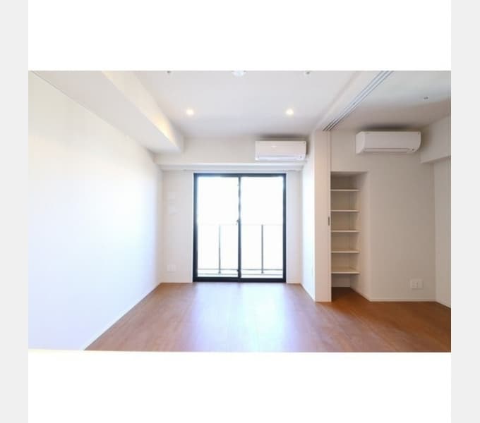 Room image 15