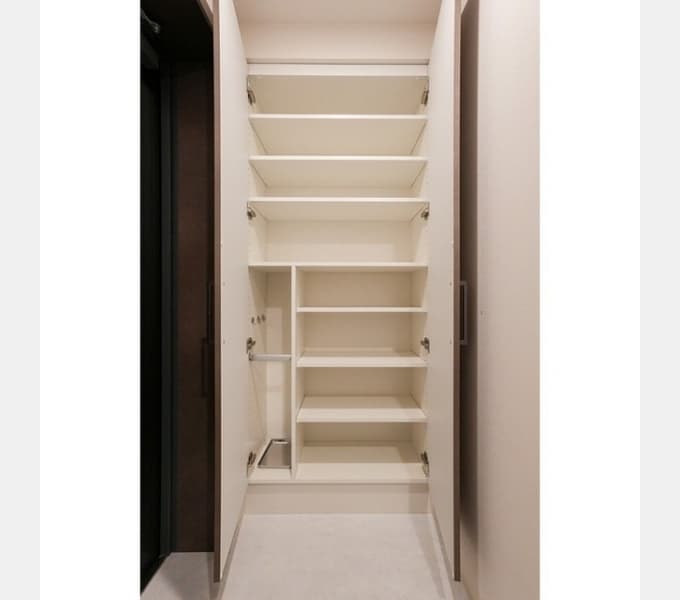 Room image 13