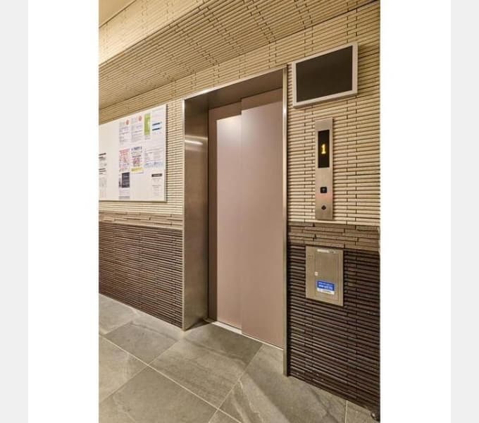 Room image 10