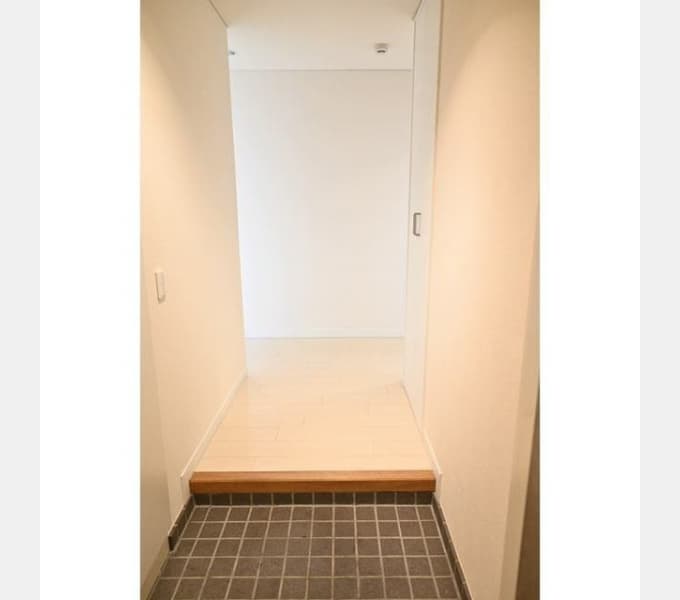 Room image 15