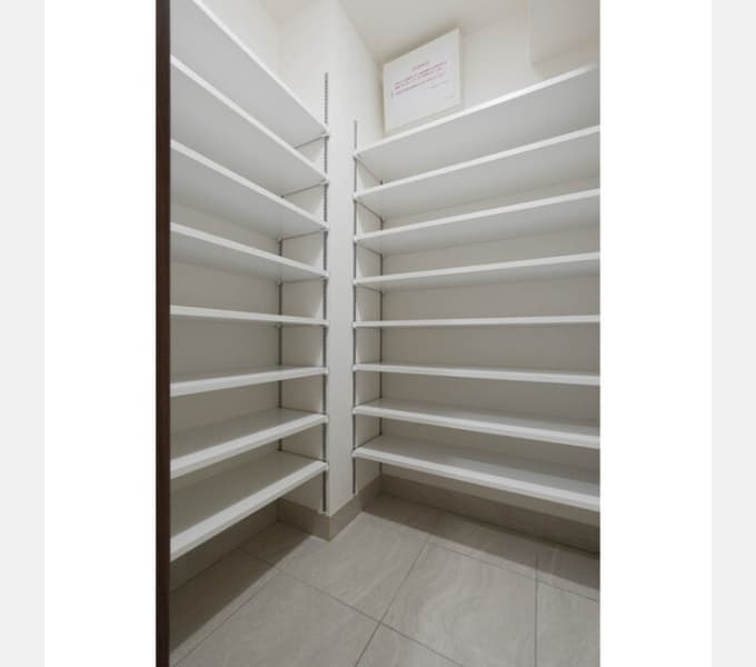 Room image 14