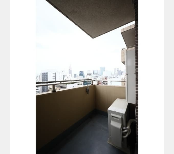 Room image 13