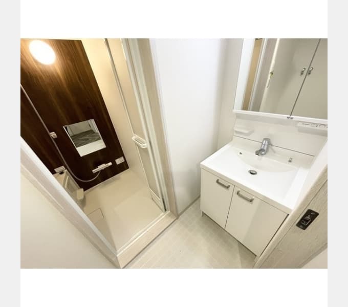 Room image 9