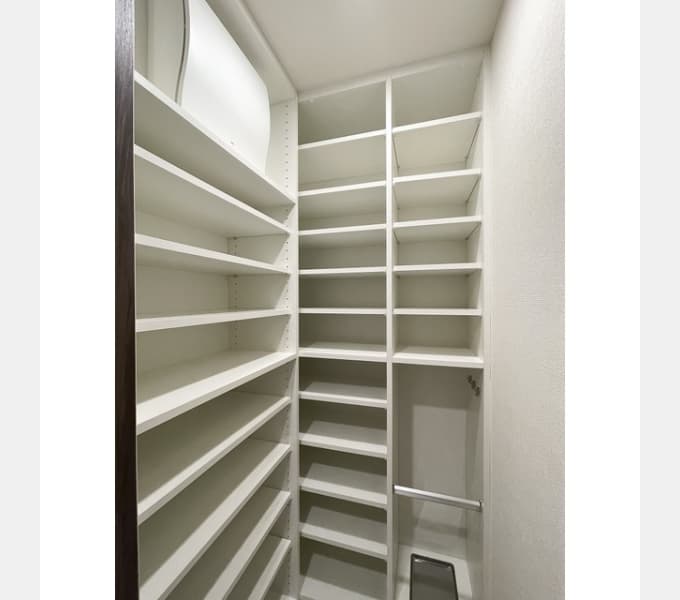 Room image 14