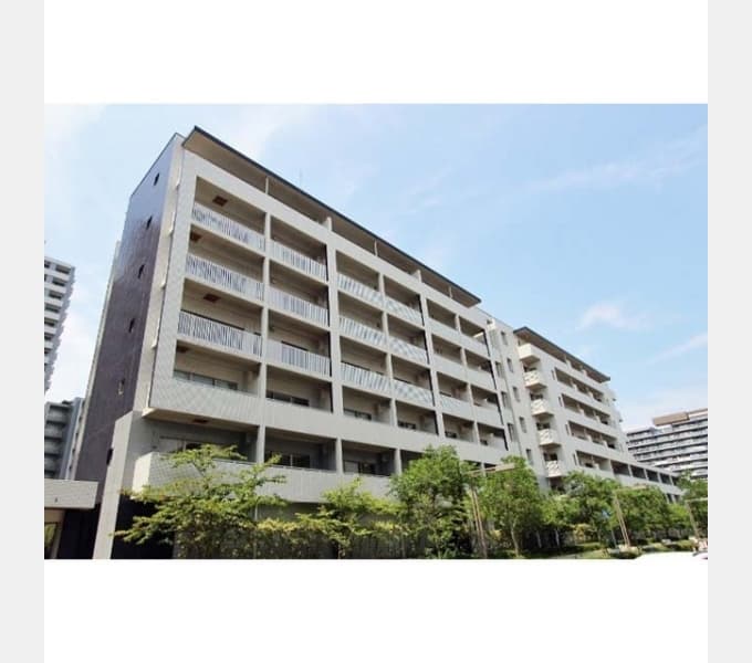 Main exterior of Makuhari Bay Town Marine Fort