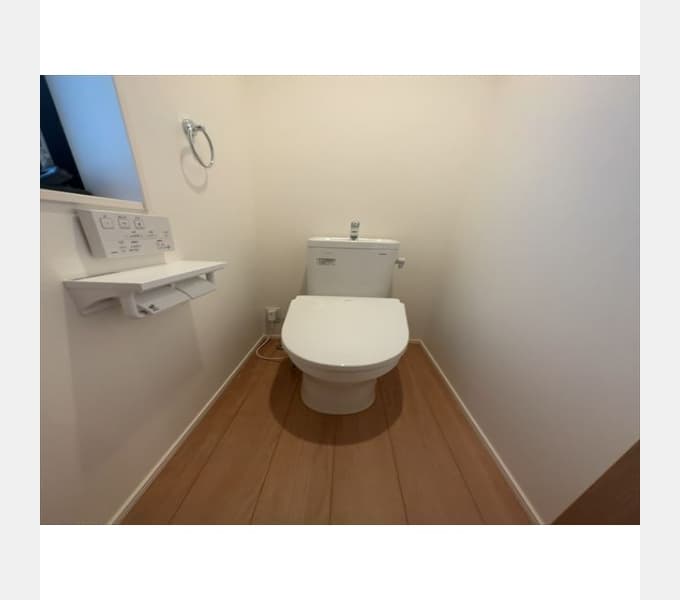 Room image 11