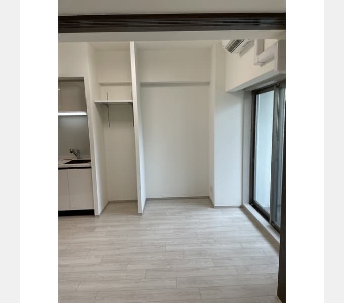 Room image 16