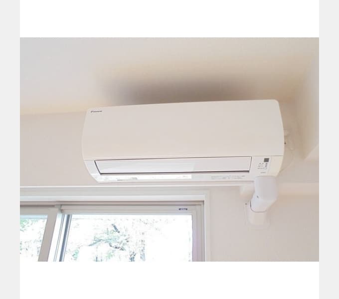 Room image 13
