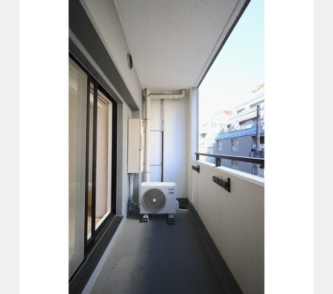 Room image 11