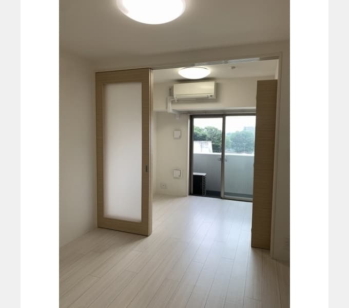 Room image 13