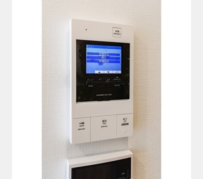 Room image 11