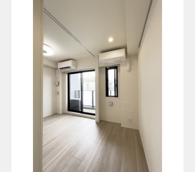 Room image 16