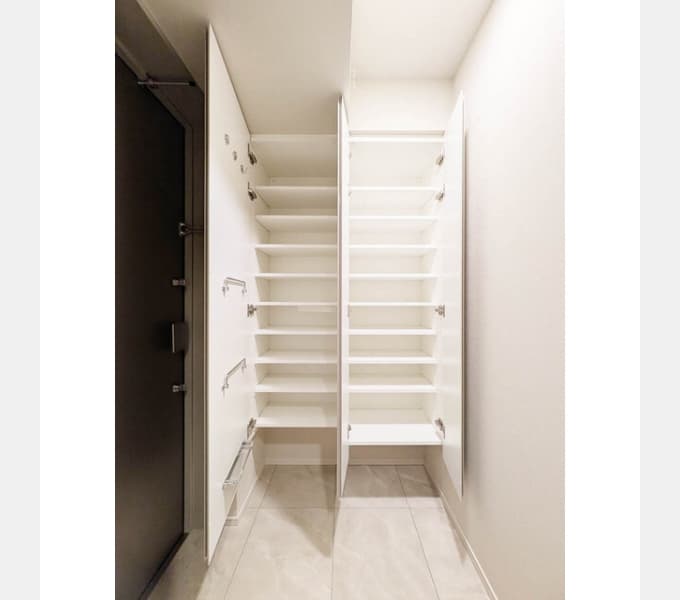 Room image 13