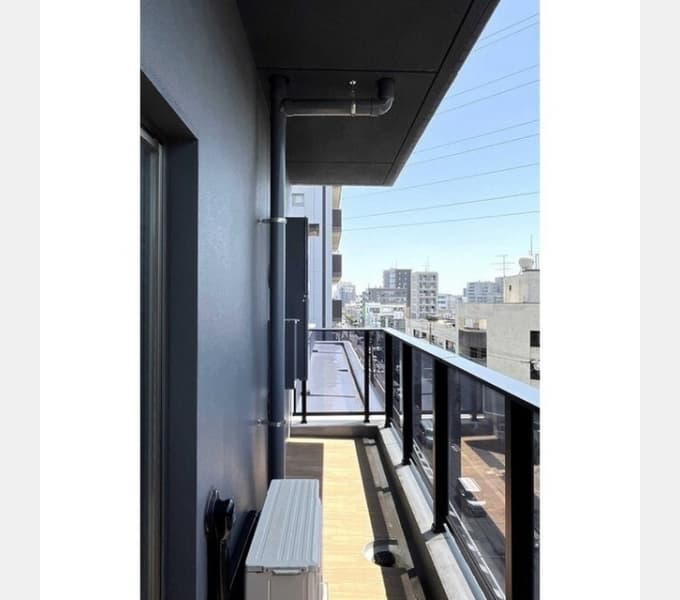 Room image 11