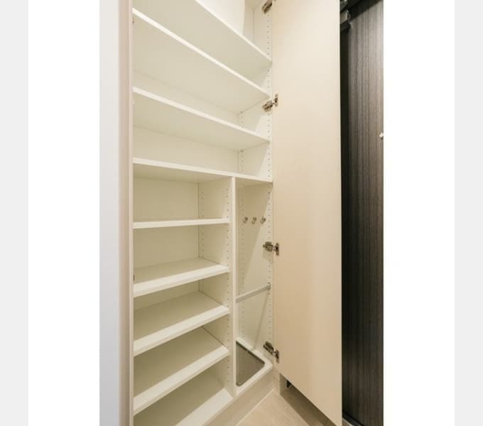 Room image 14