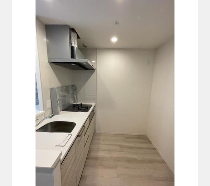 Room image 14