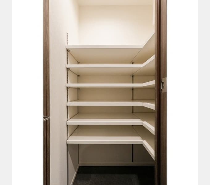 Room image 13
