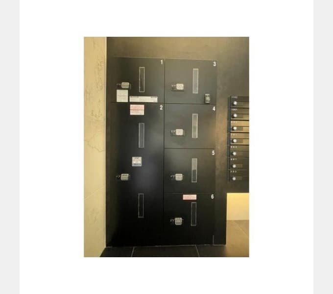 Room image 11