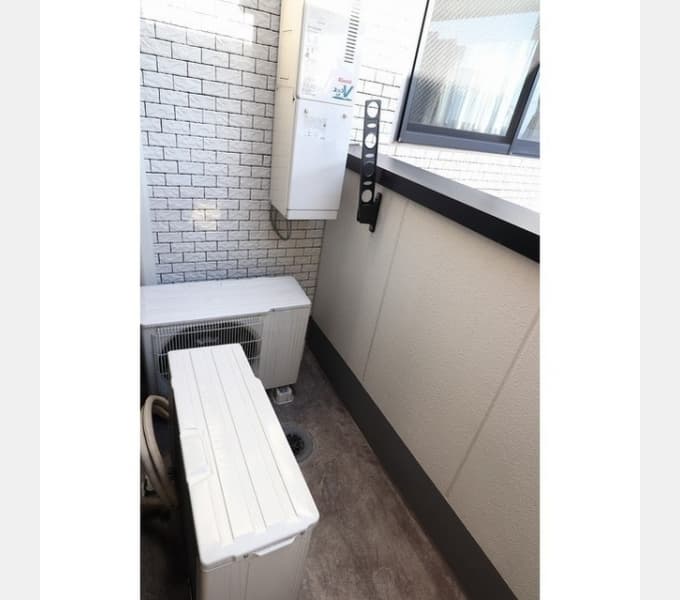 Room image 10