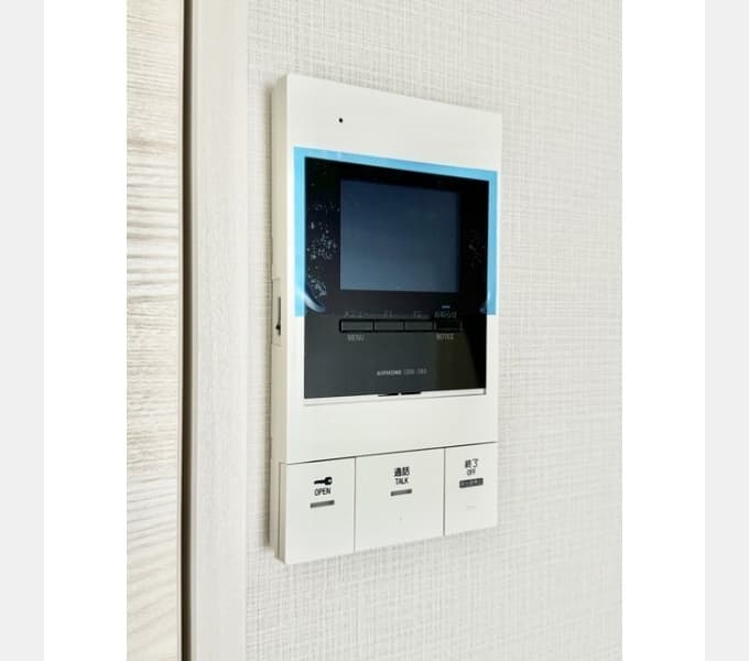 Room image 11