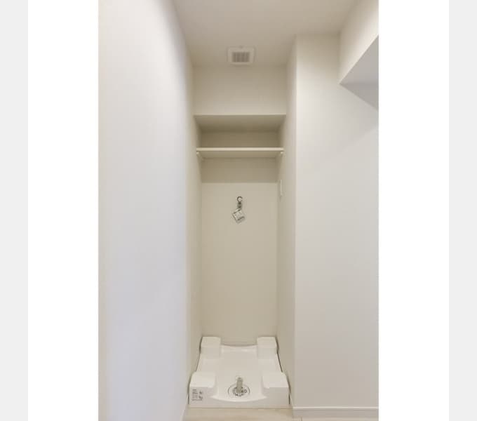 Room image 15