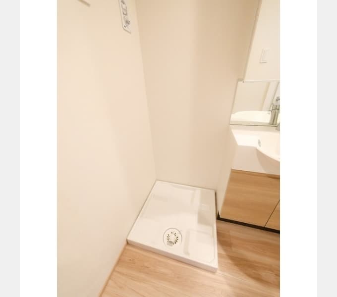 Room image 13