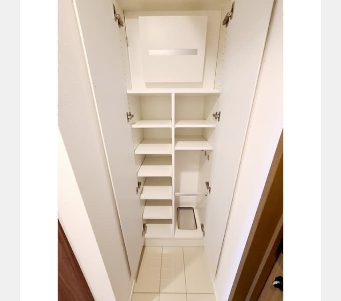 Room image 14