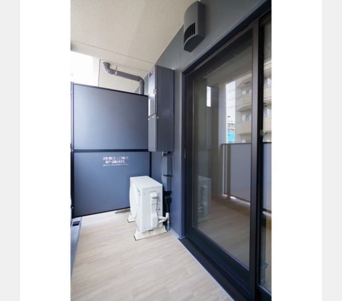 Room image 10
