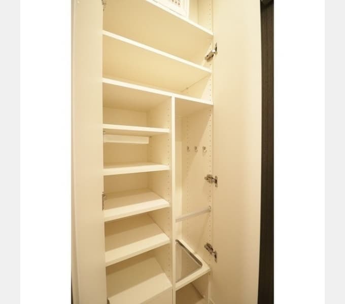 Room image 13