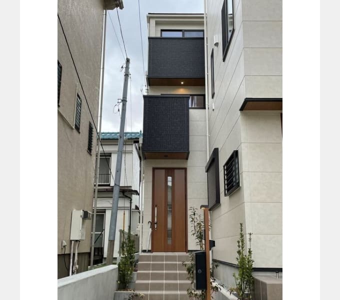 Main exterior of Kolet Minami Gyotoku