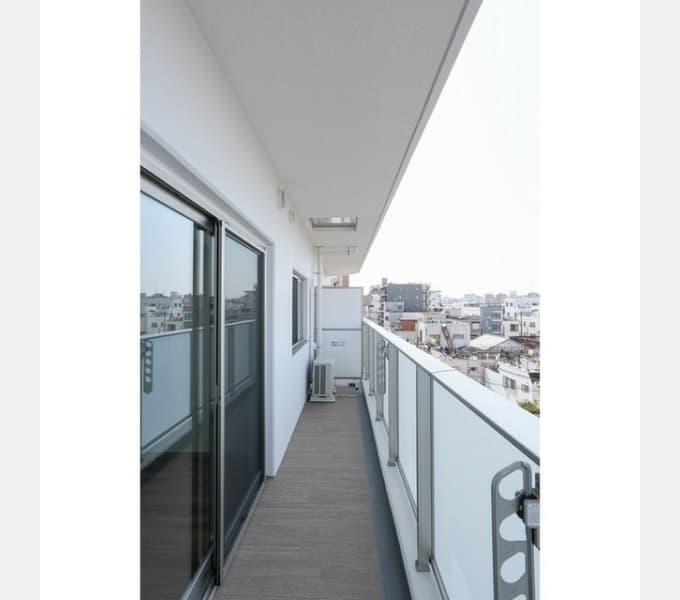 Room image 10