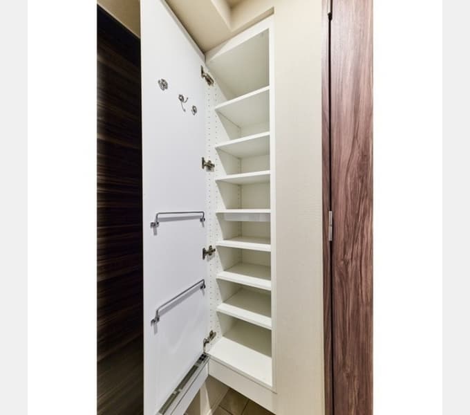 Room image 14