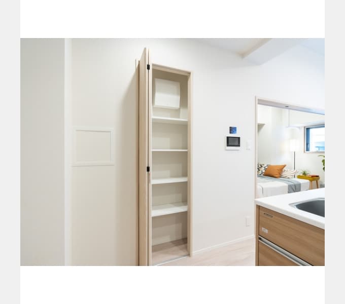 Room image 14