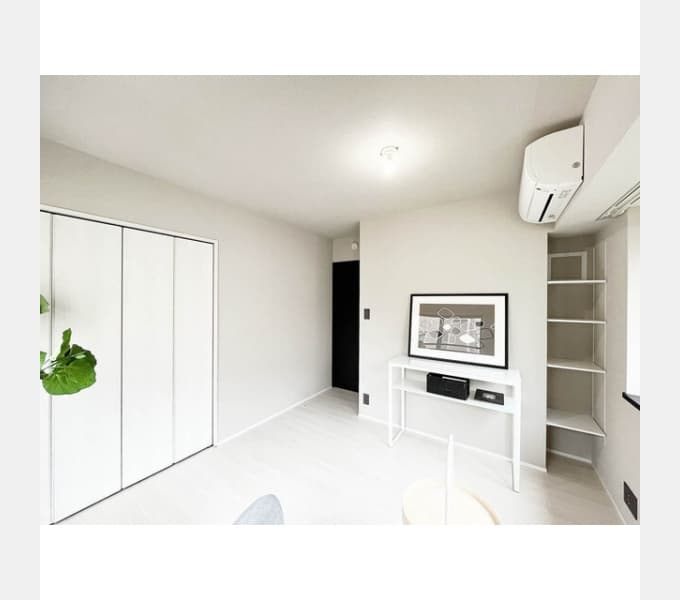 Room image 15
