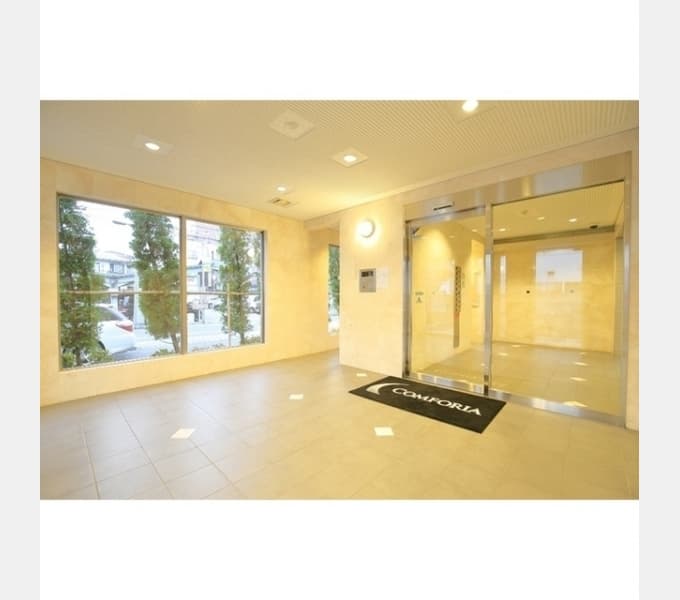 Room image 11