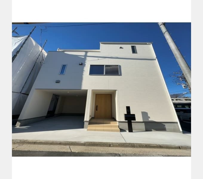 Main exterior of Kolet large mouth #05