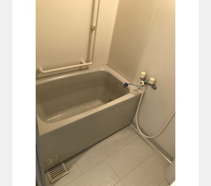 Room image 16