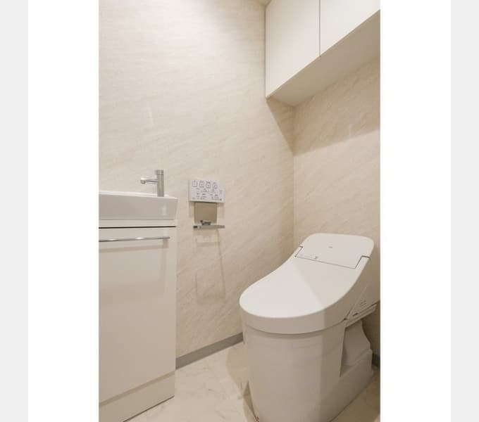 Room image 8