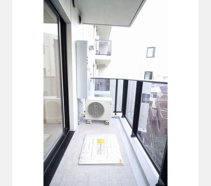 Room image 10