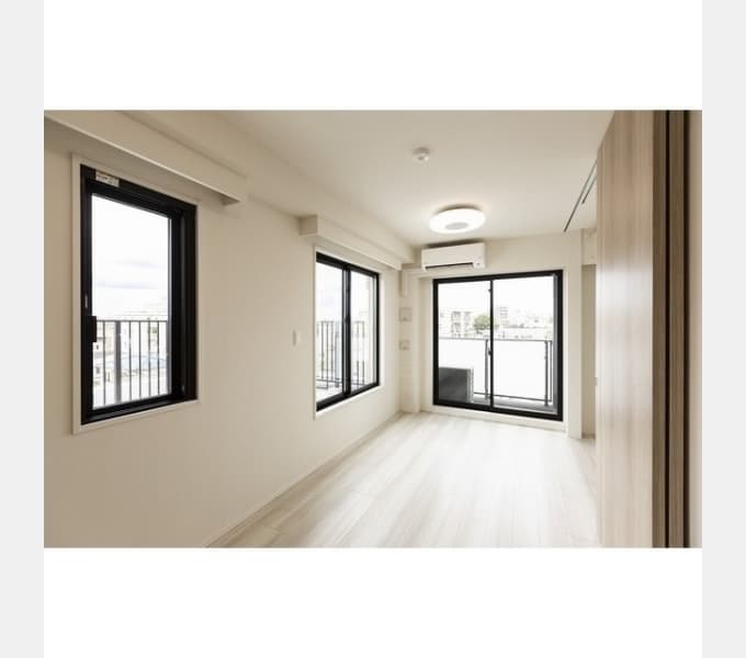 Room image 15