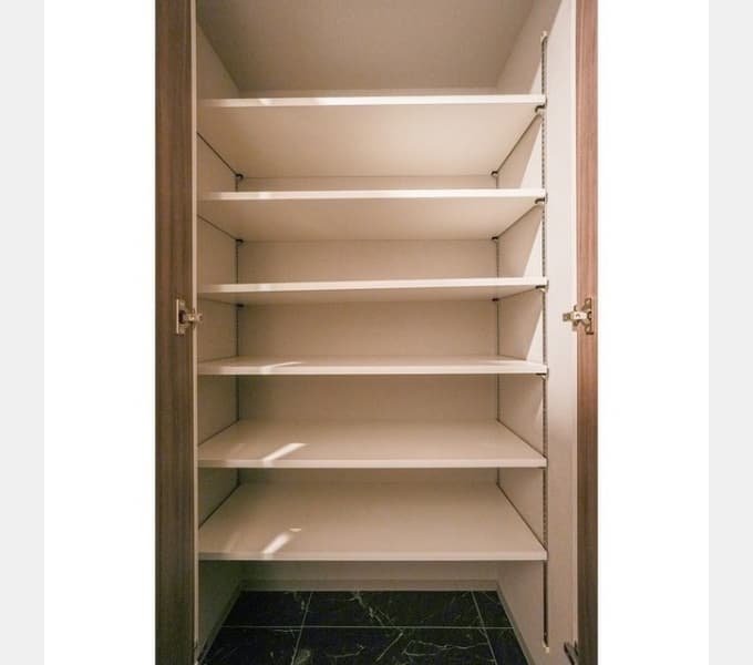 Room image 14