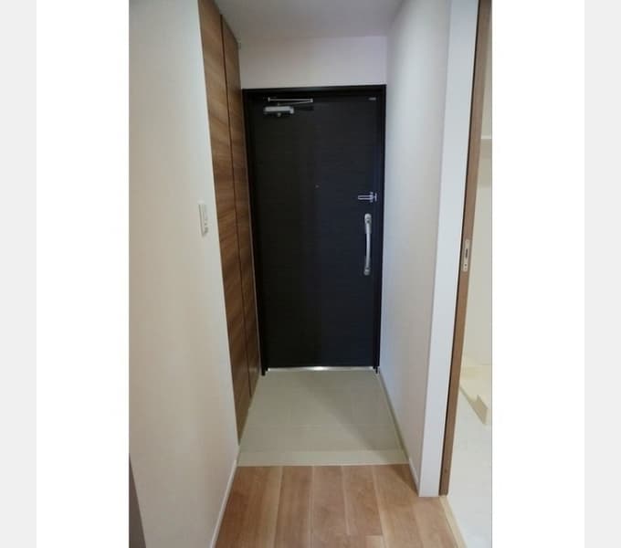 Room image 12