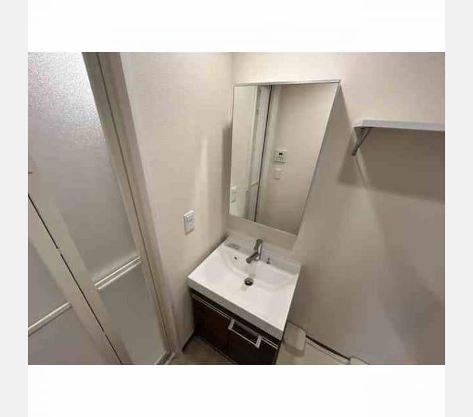 Room image 13
