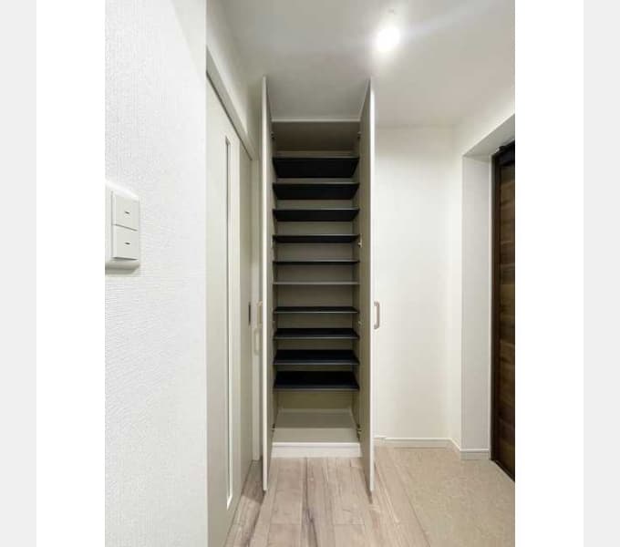 Room image 13