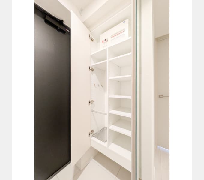 Room image 13