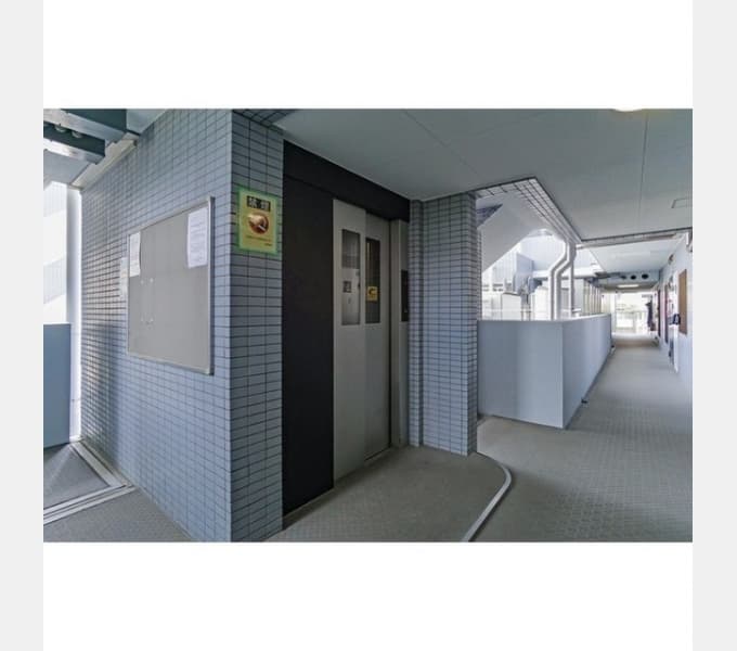Room image 11