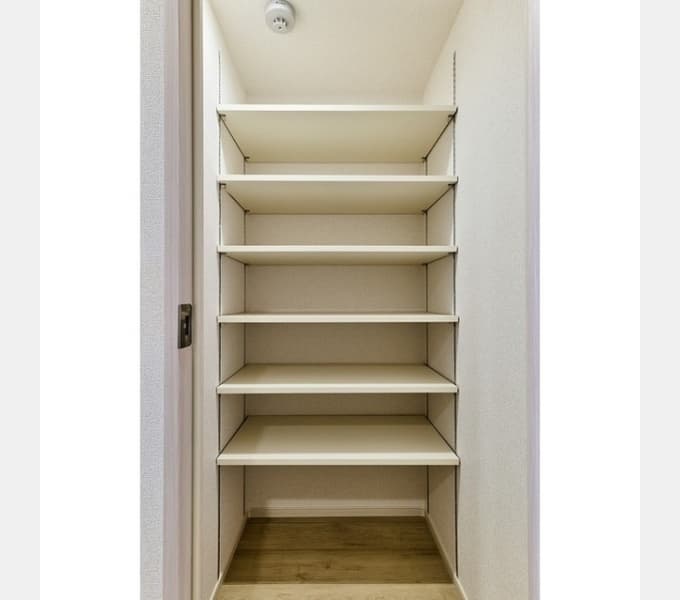 Room image 13