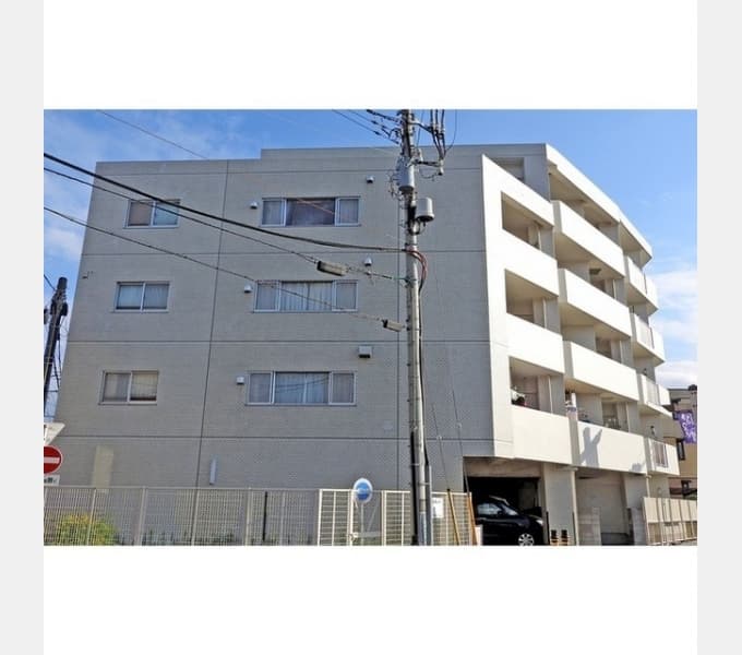 Main exterior of Sejour TM