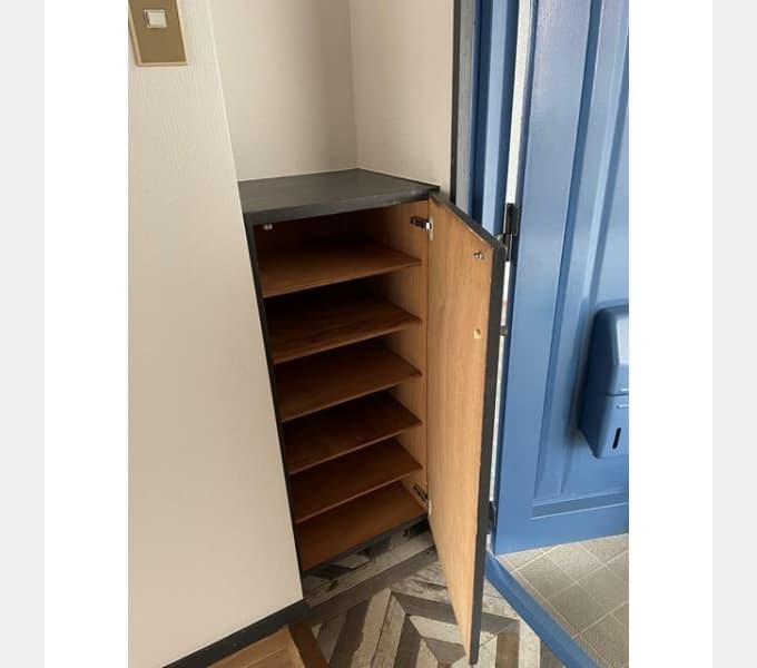 Room image 8
