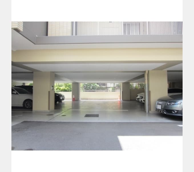 Room image 12